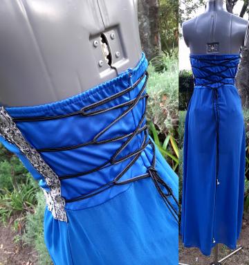 Signora Blu Costume 2
