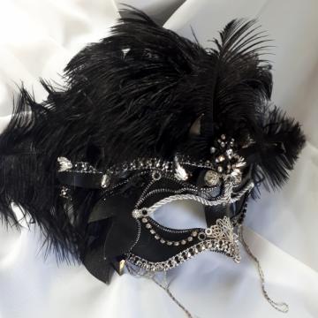 Black And Gold Falcon Mask Set 2