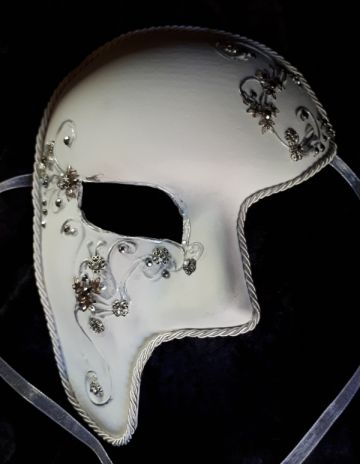 Jewelled Phantom Mask 1